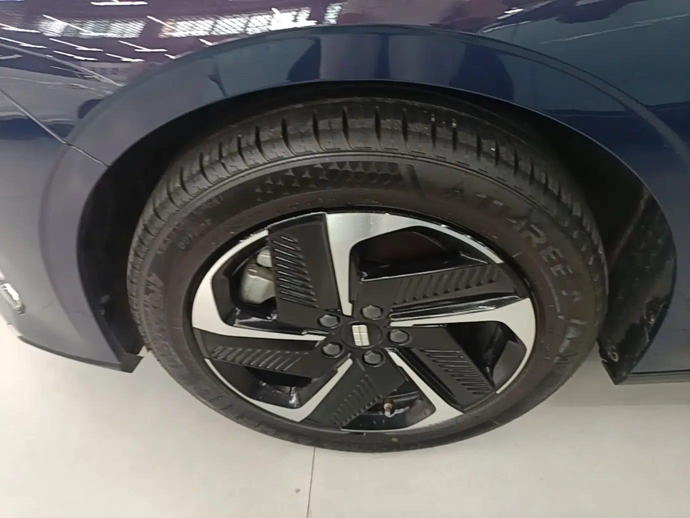 Geely Galaxy L6 2023 125km Starship — миниатюра 10