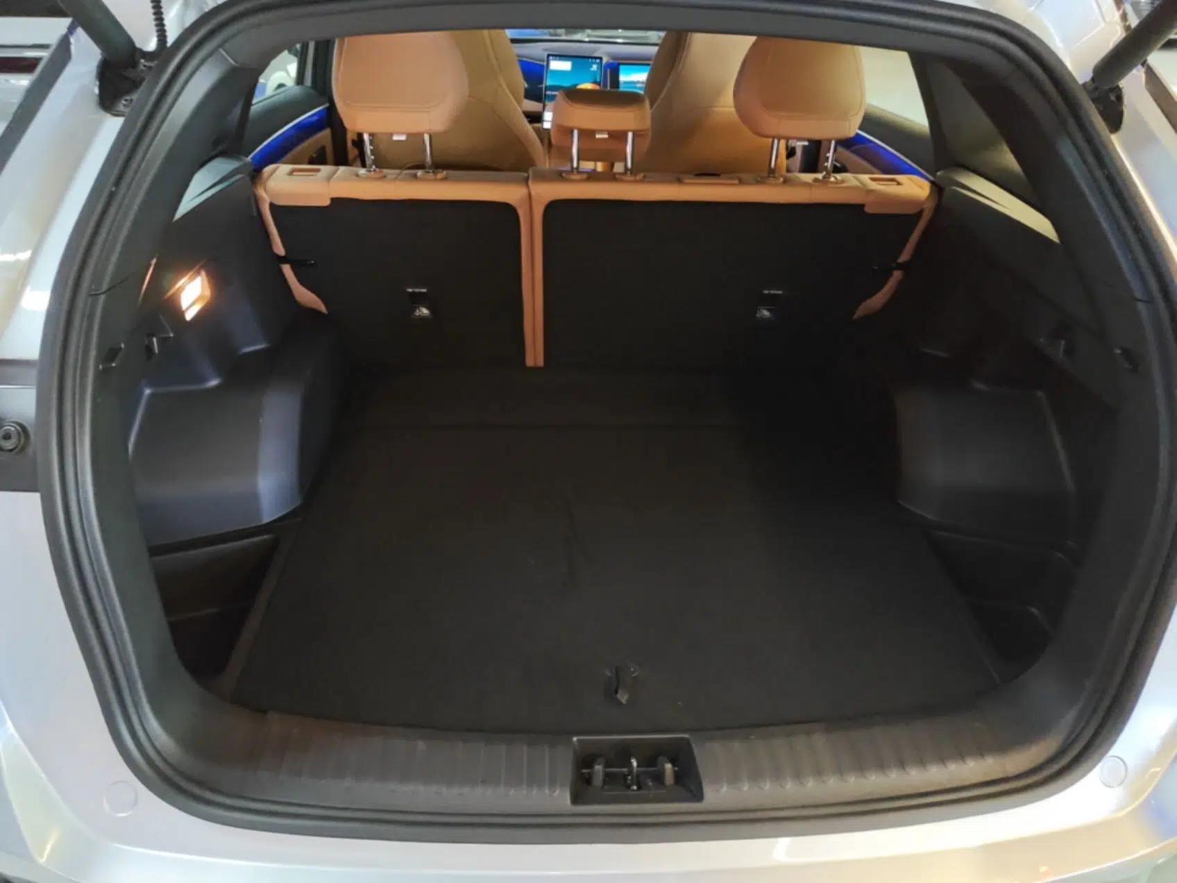 Geely Galaxy L7 2025 EM-i 115km Exploration+ Edition — миниатюра 22