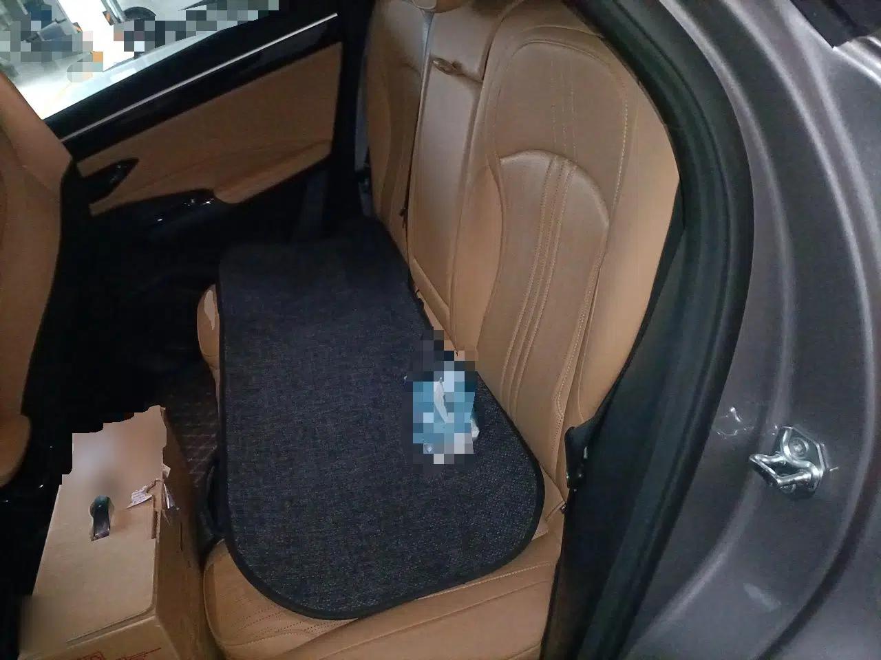 Geely Galaxy L7 2024 1.5T 115 km PLUS Dragon Edition — миниатюра 17