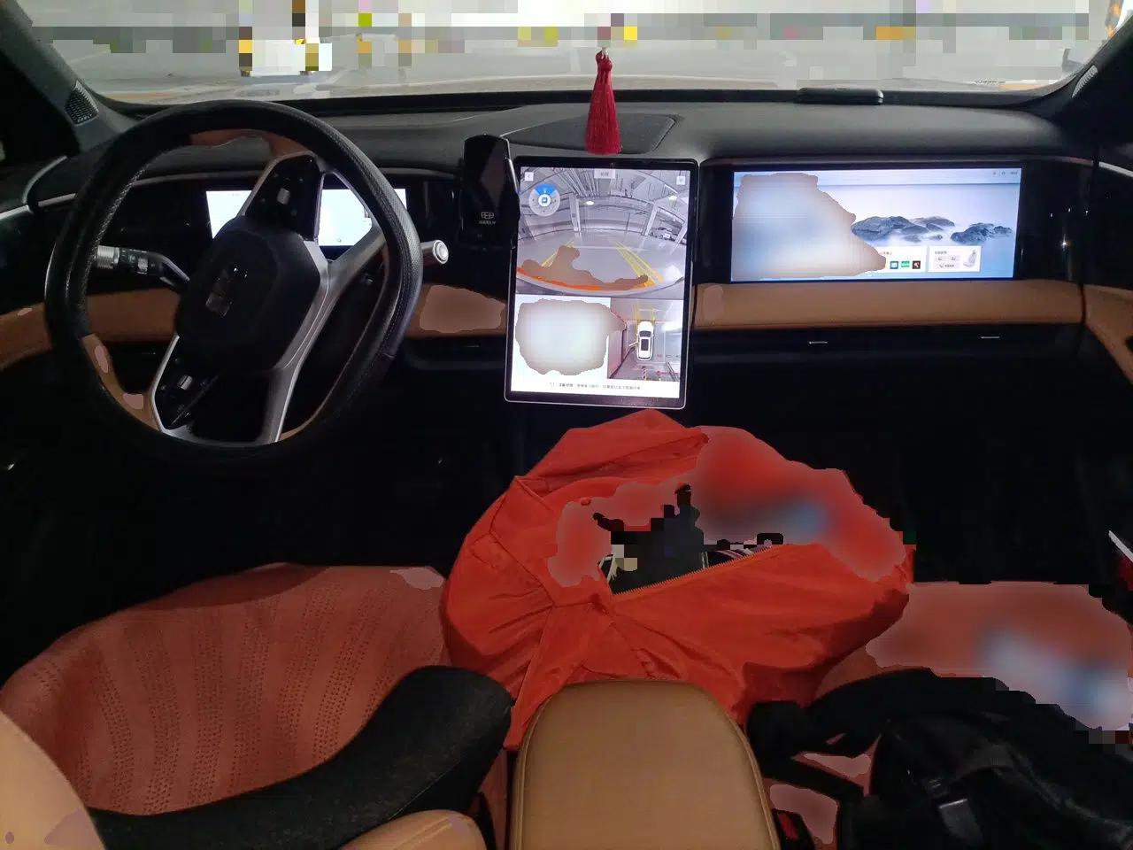 Geely Galaxy L7 2024 1.5T 115 km PLUS Dragon Edition — миниатюра 9