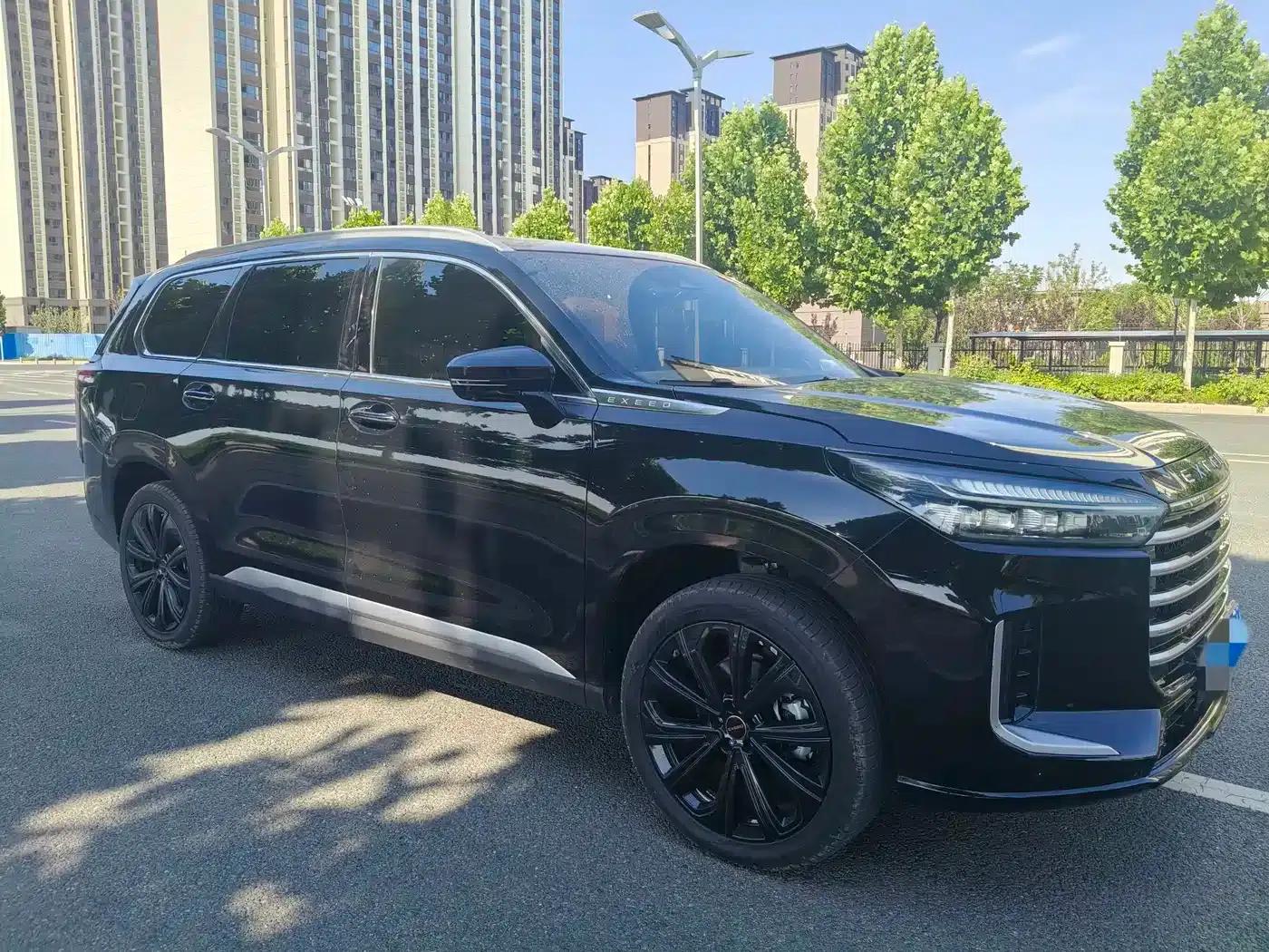Starlight Moon 2026 400T 2WD Star Edition 7-Seater — миниатюра 3