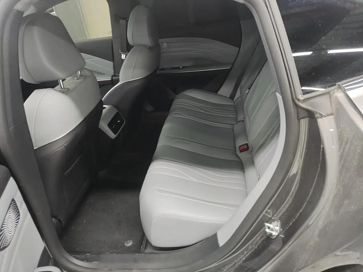Geely Galaxy E8 2024 665 km Range Rear-Drive Starship Long-Range Version — миниатюра 20