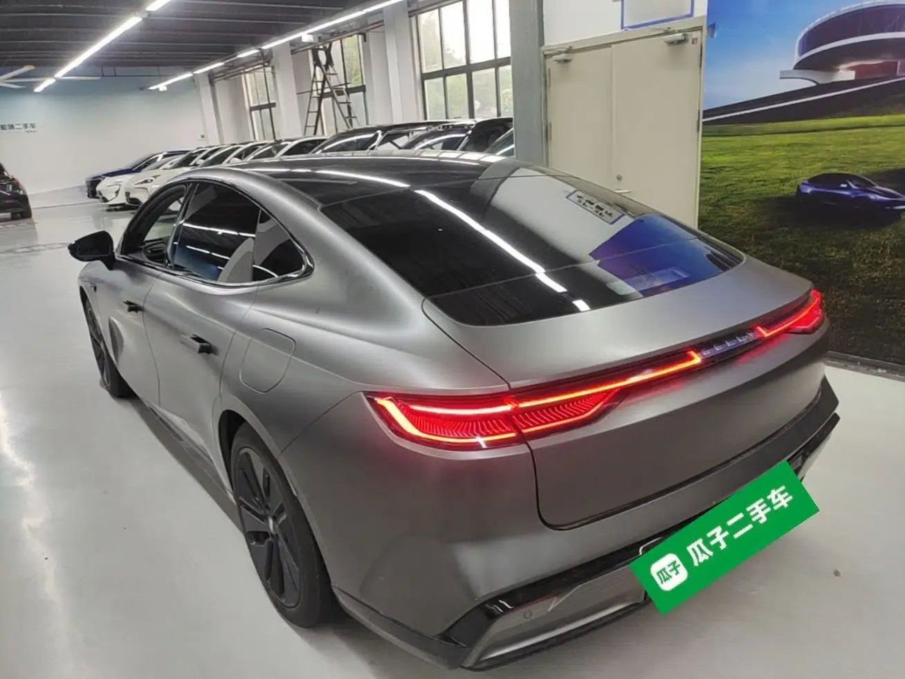 Geely Galaxy E8 2024 665 km Range Rear-Drive Starship Long-Range Version — миниатюра 4