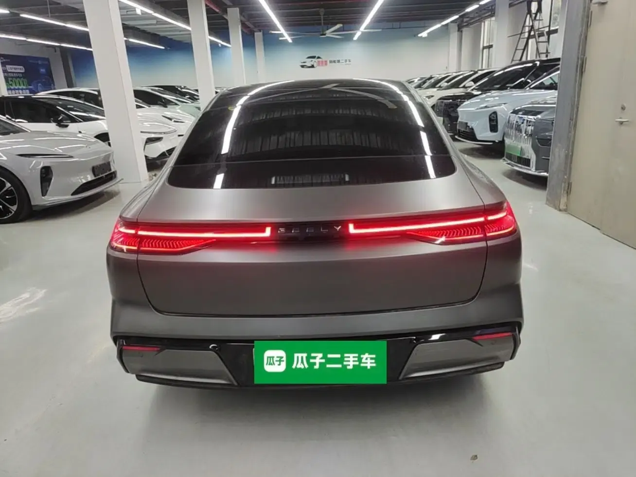 Geely Galaxy E8 2024 665 km Range Rear-Drive Starship Long-Range Version — миниатюра 5