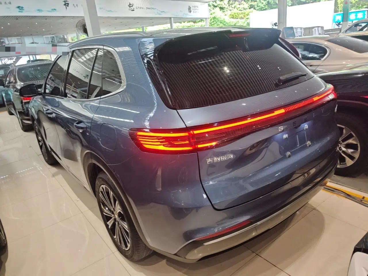Geely Galaxy Xingjian 7 EM-i 2025 120km Navigator Edition — миниатюра 13