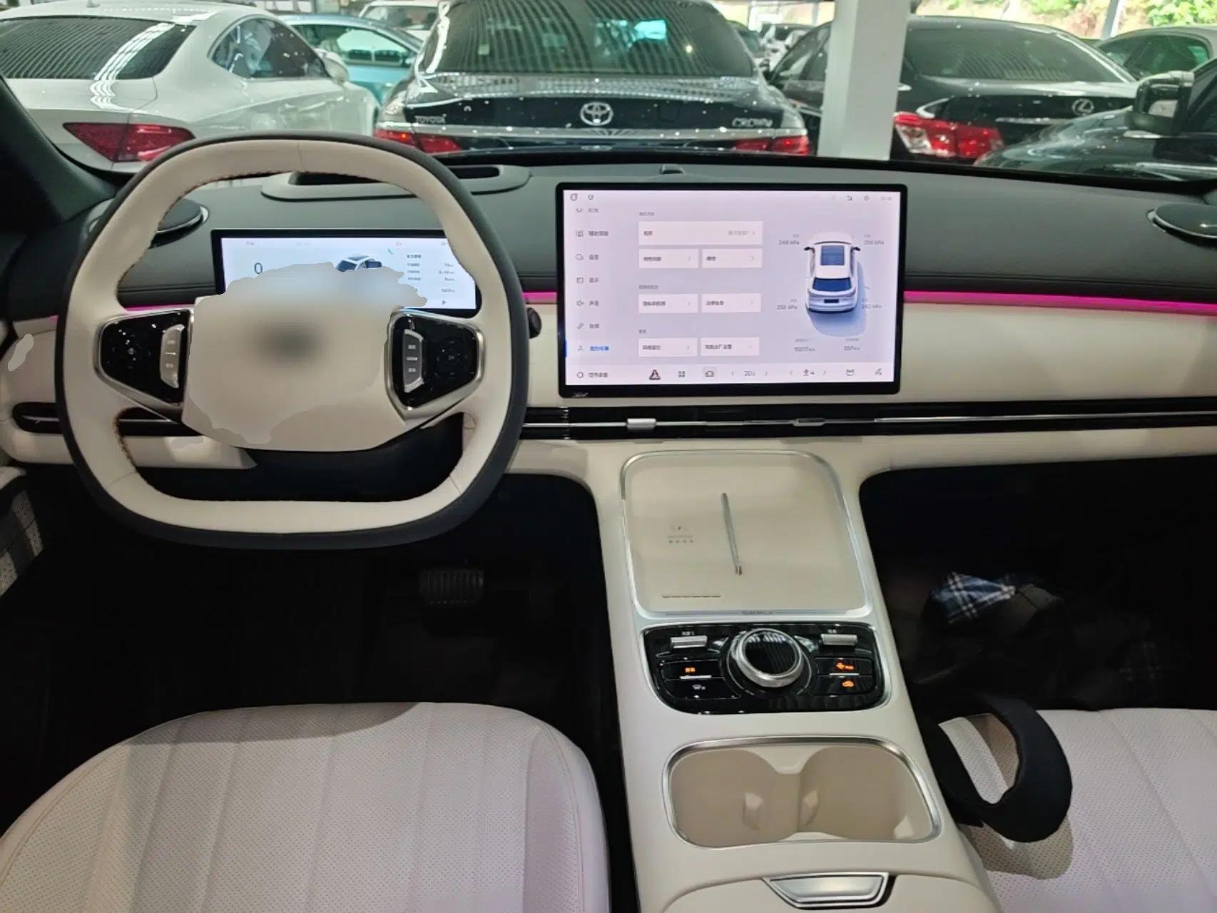 Geely Galaxy Xingjian 7 EM-i 2025 120km Navigator Edition — миниатюра 17