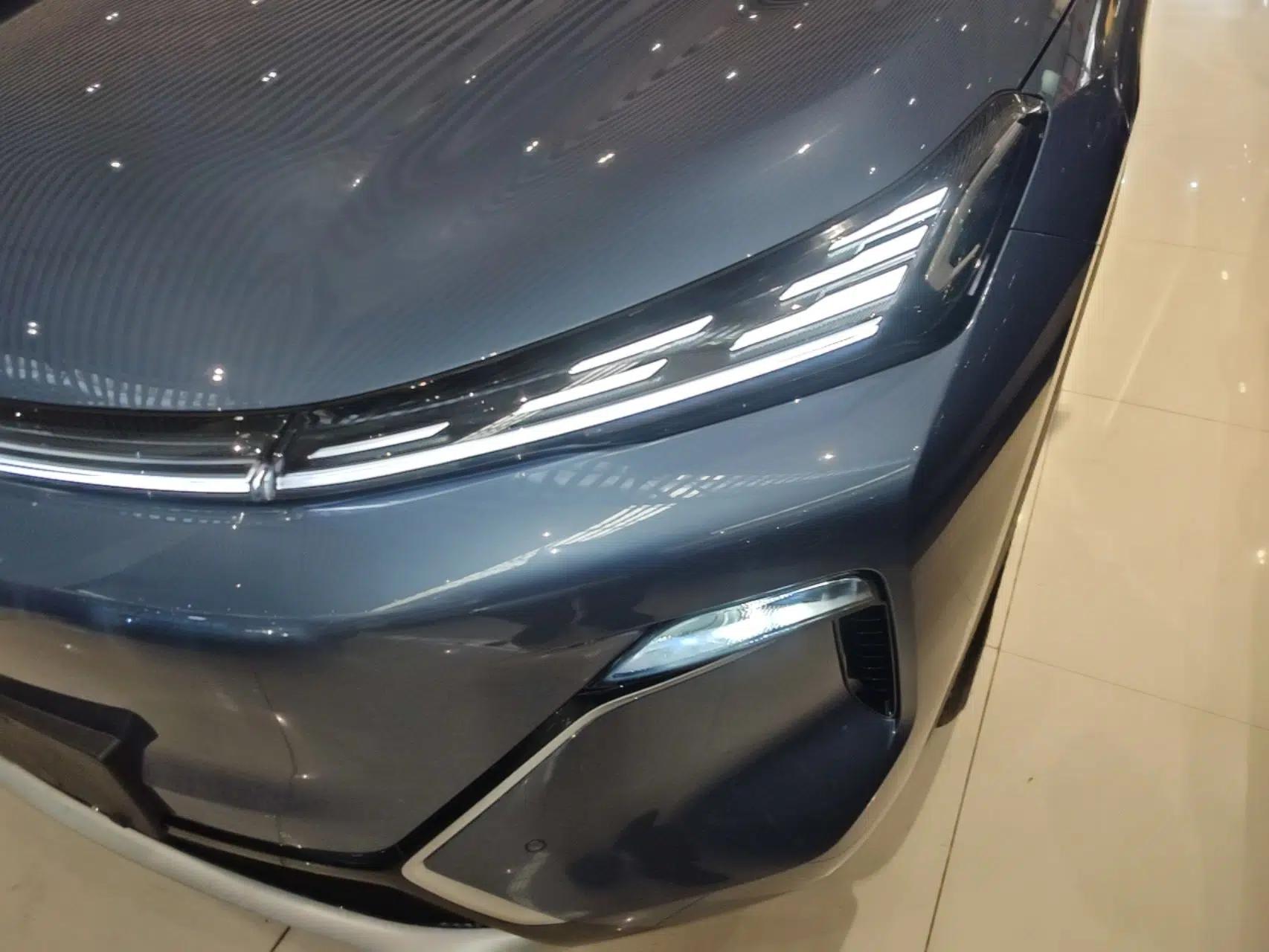 Geely Galaxy Xingjian 7 EM-i 2025 120km Navigator Edition — миниатюра 8