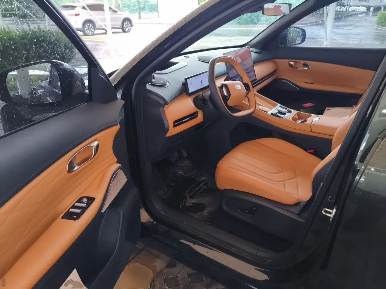 Geely Galaxy Xingjian 7 EM-i 2026 Model 135km Leading Edition — миниатюра 16