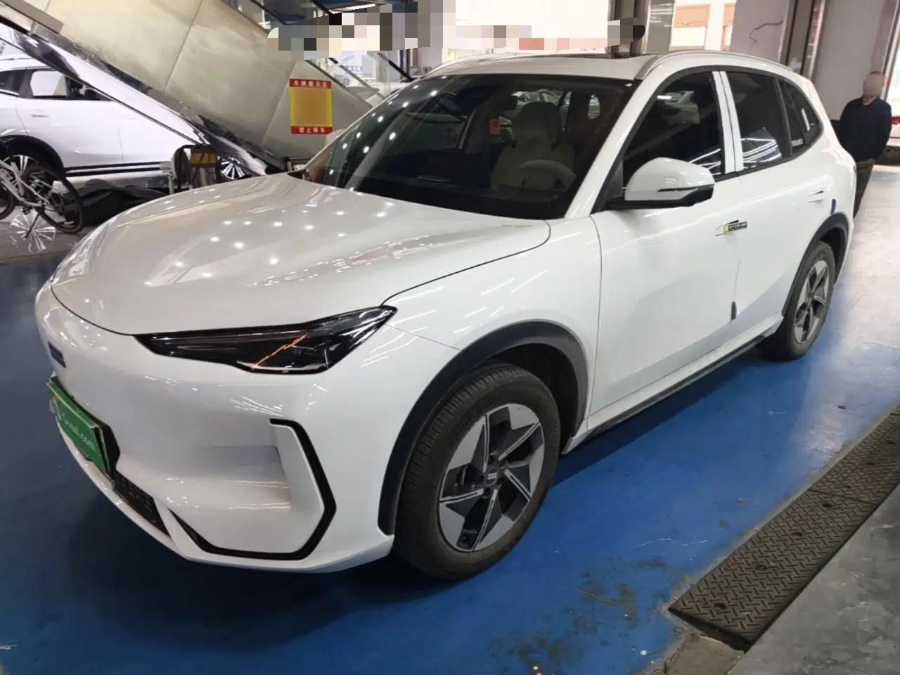 Geely Galaxy E5 2026 Model 530km Exploration Edition — миниатюра 1