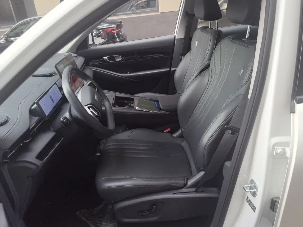 Geely Galaxy E5 2026 Model 530km Launch Edition — миниатюра 12