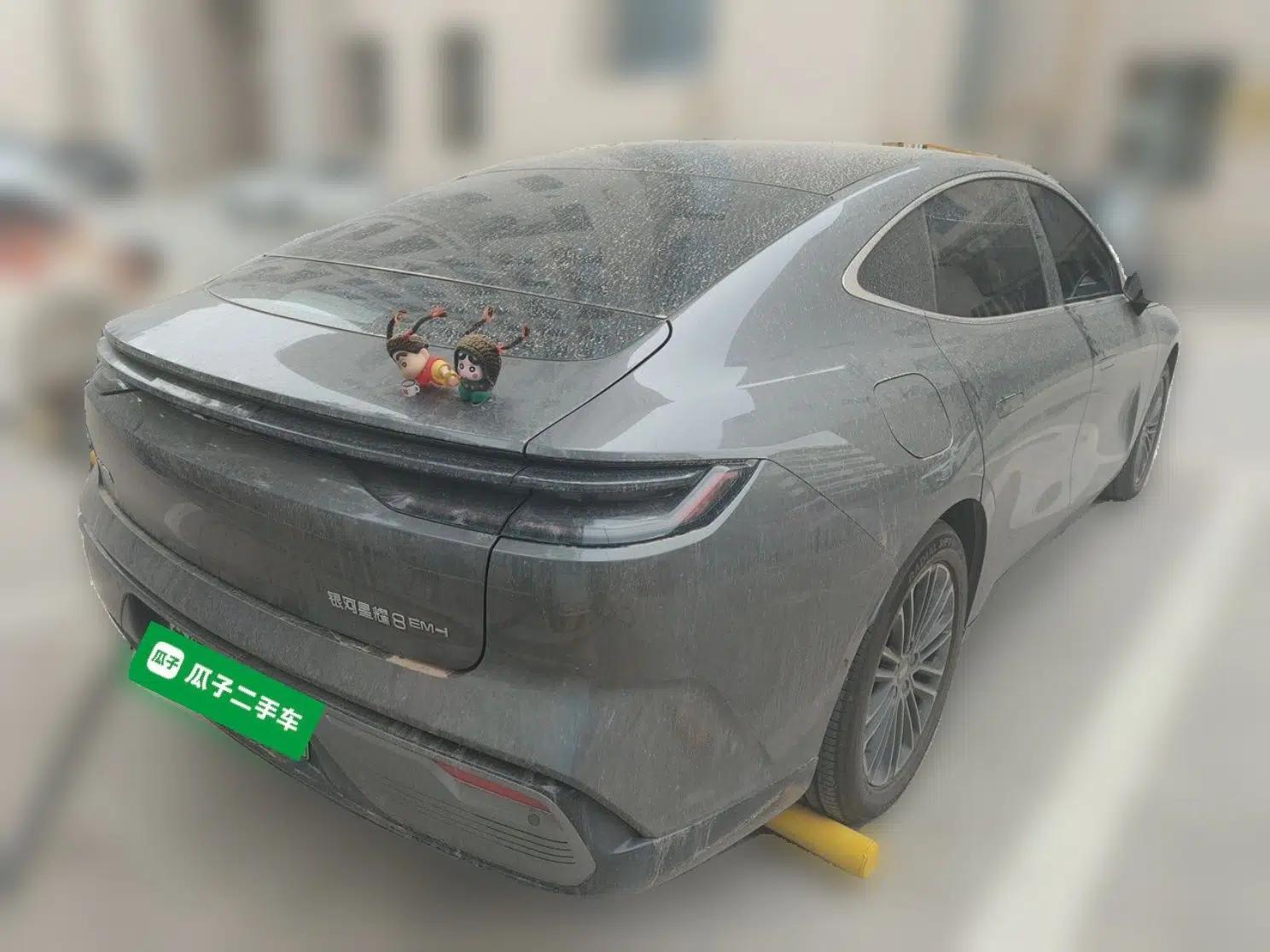 Geely Galaxy 8 2025 130km EM-i Deluxe Edition — миниатюра 6