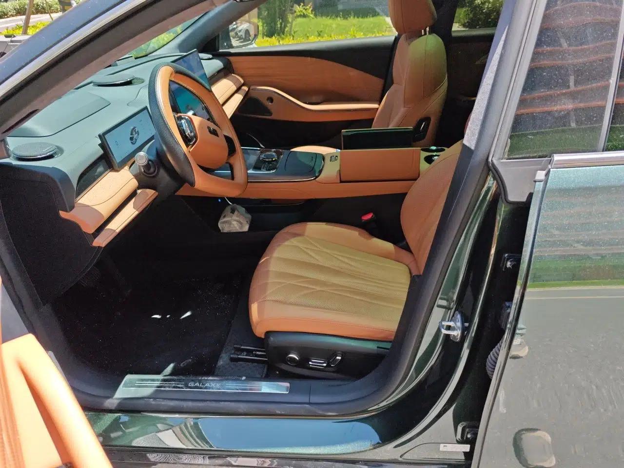 Geely Galaxy 8 2025 130km EM-i Flagship Edition — миниатюра 14