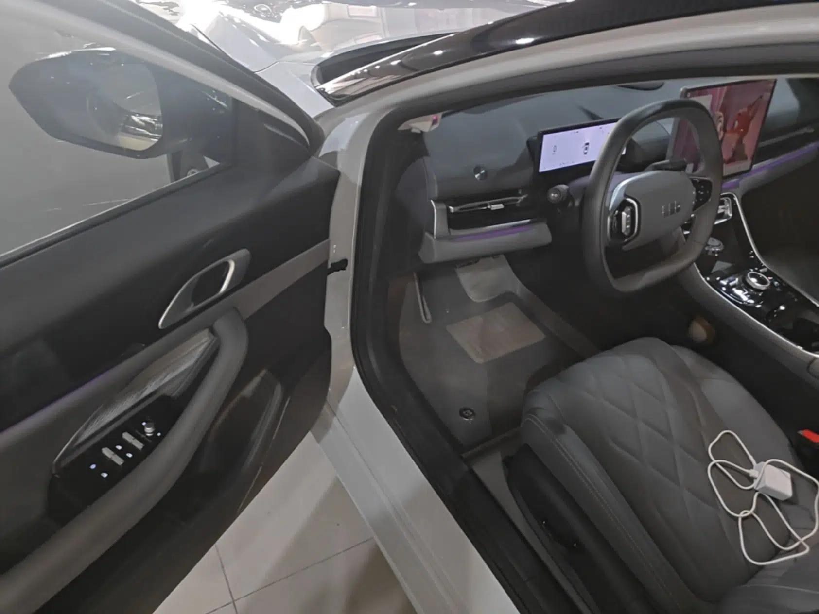Geely Galaxy A7 2025 Model EM-i 150km Starship Edition — миниатюра 18