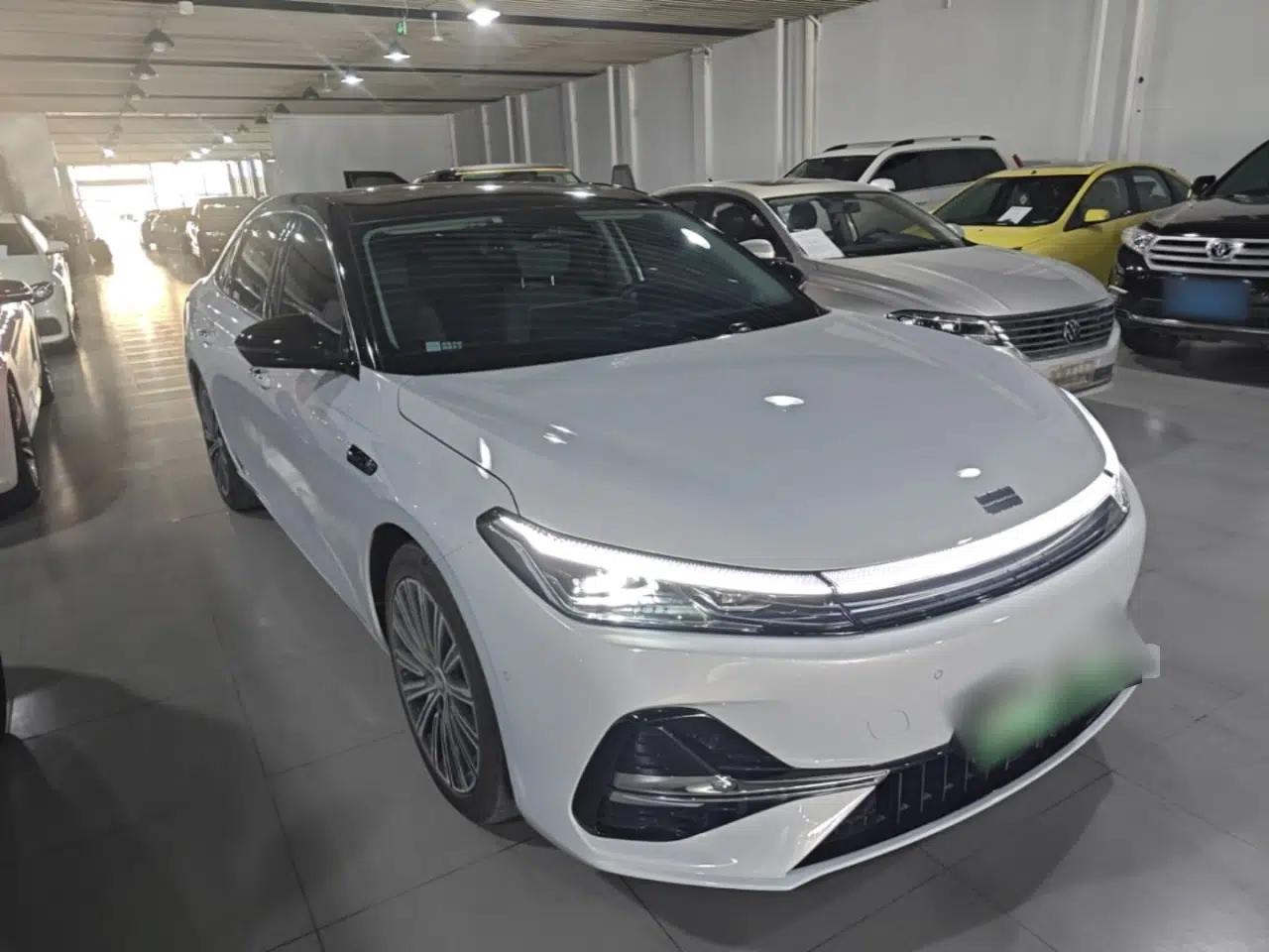 Geely Galaxy A7 2025 Model EM-i 150km Starship Edition — миниатюра 3