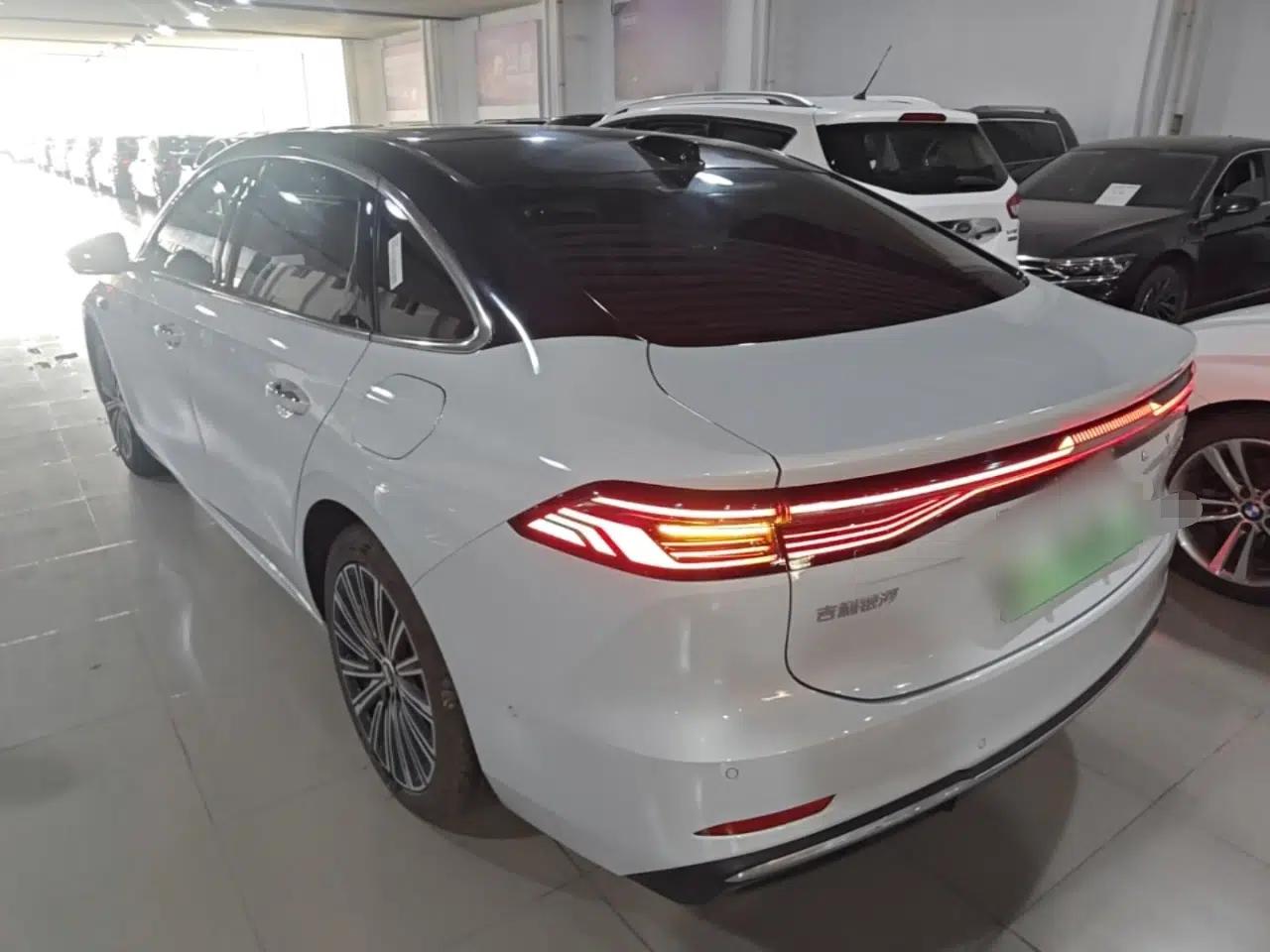 Geely Galaxy A7 2025 Model EM-i 150km Starship Edition — миниатюра 4