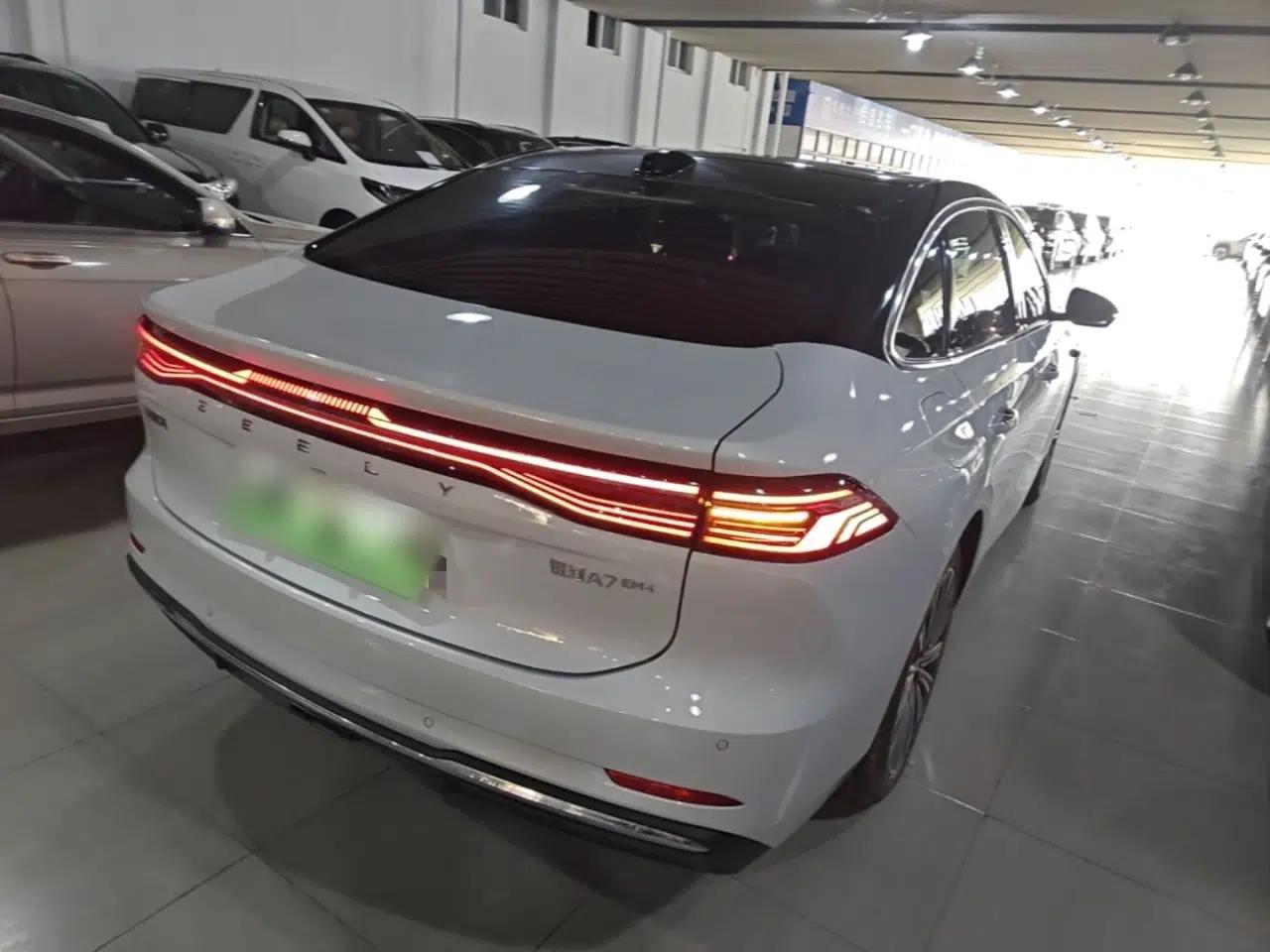 Geely Galaxy A7 2025 Model EM-i 150km Starship Edition — миниатюра 6