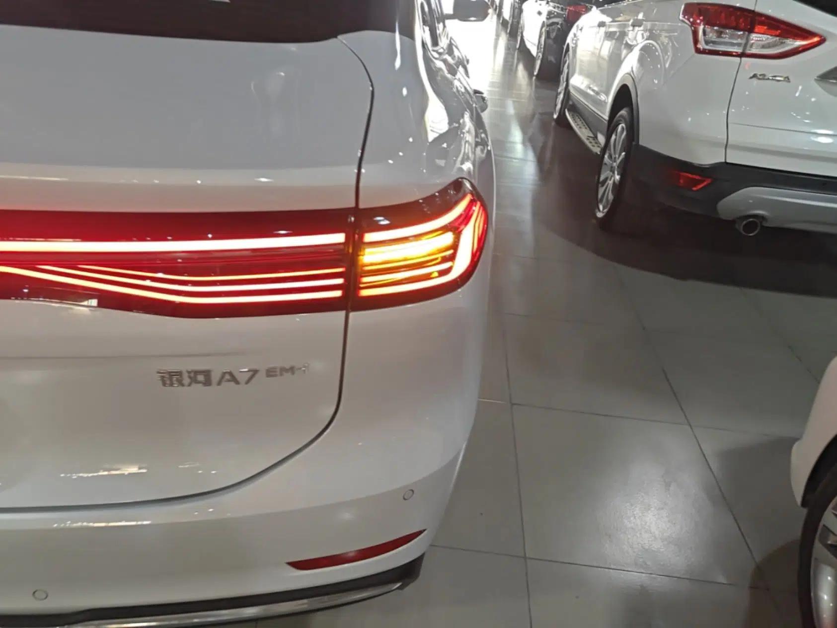 Geely Galaxy A7 2025 Model EM-i 150km Starship Edition — миниатюра 9