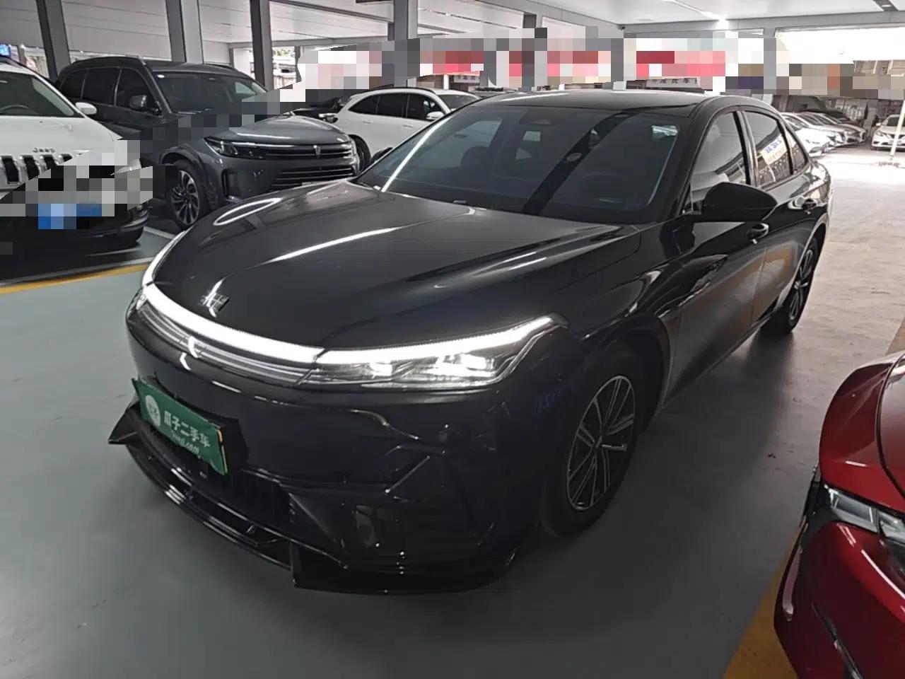 Geely Galaxy A7 2025 Model EM-i 70km Luxury Edition — миниатюра 1