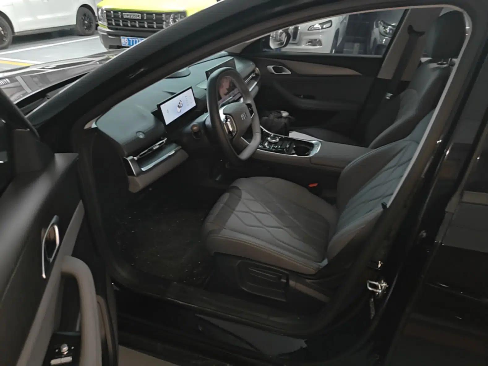Geely Galaxy A7 2025 Model EM-i 70km Luxury Edition — миниатюра 17