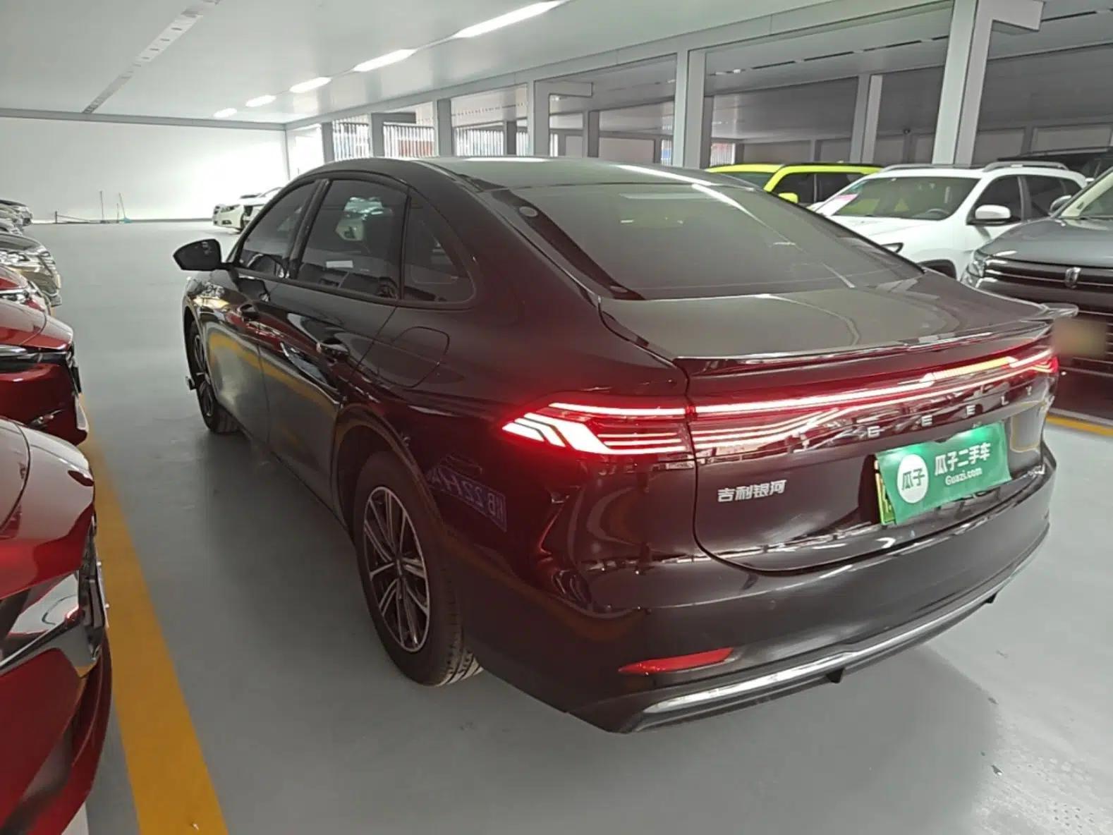 Geely Galaxy A7 2025 Model EM-i 70km Luxury Edition — миниатюра 4