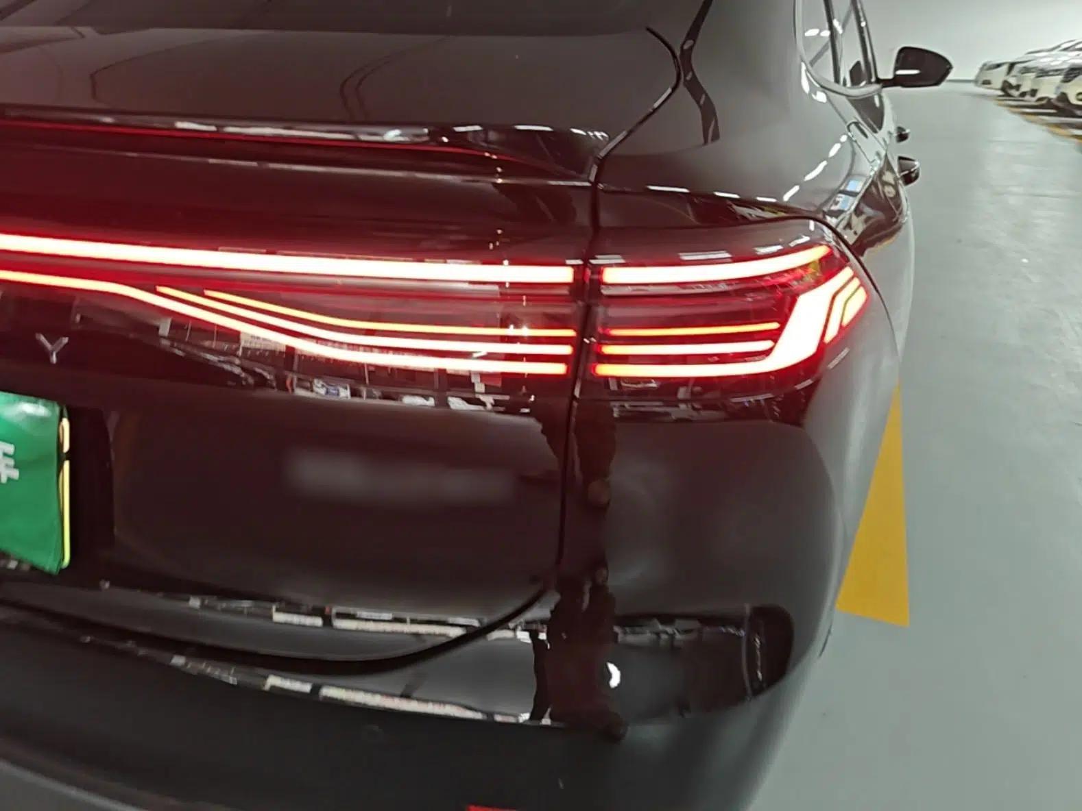 Geely Galaxy A7 2025 Model EM-i 70km Luxury Edition — миниатюра 9