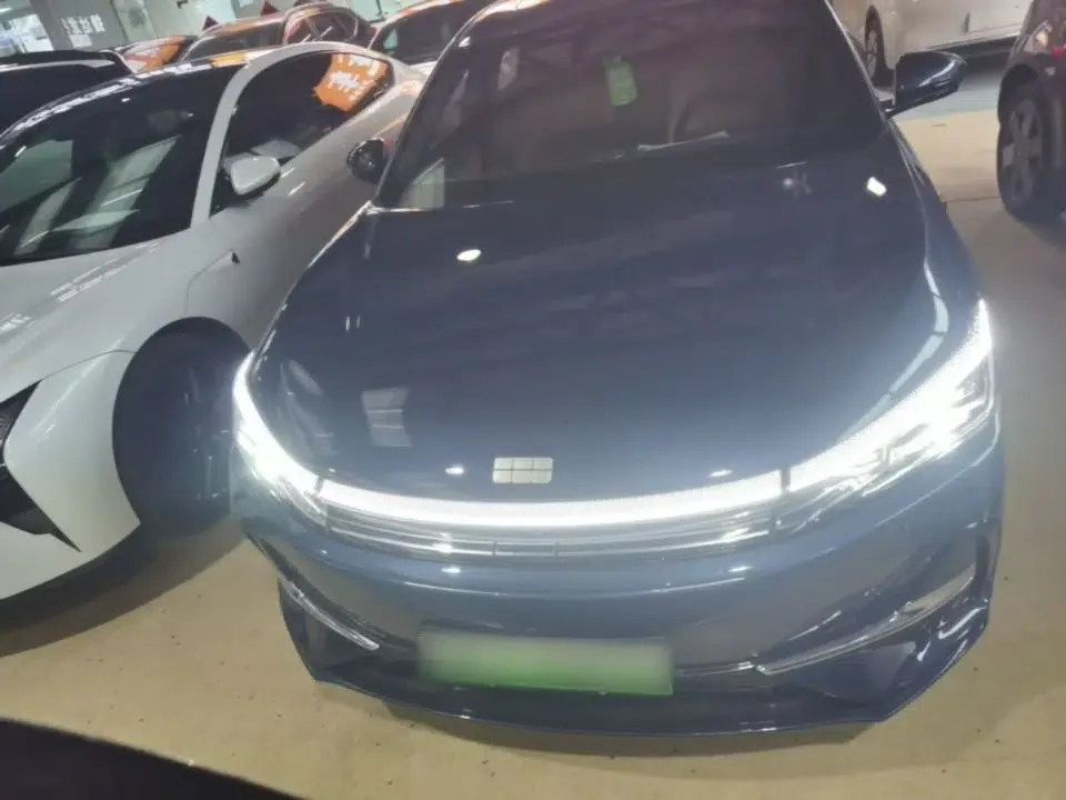 Geely Galaxy A7 2025 Model EM-i 150km Starship Edition — миниатюра 2