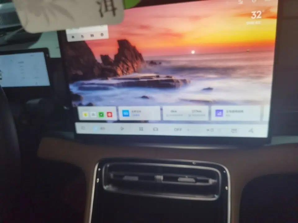 Geely Galaxy A7 2025 Model EM-i 150km Starship Edition — миниатюра 15