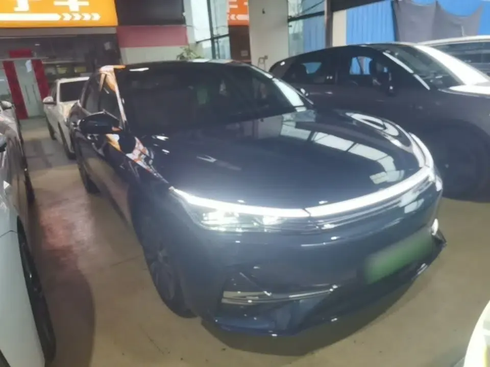 Geely Galaxy A7 2025 Model EM-i 150km Starship Edition — миниатюра 3