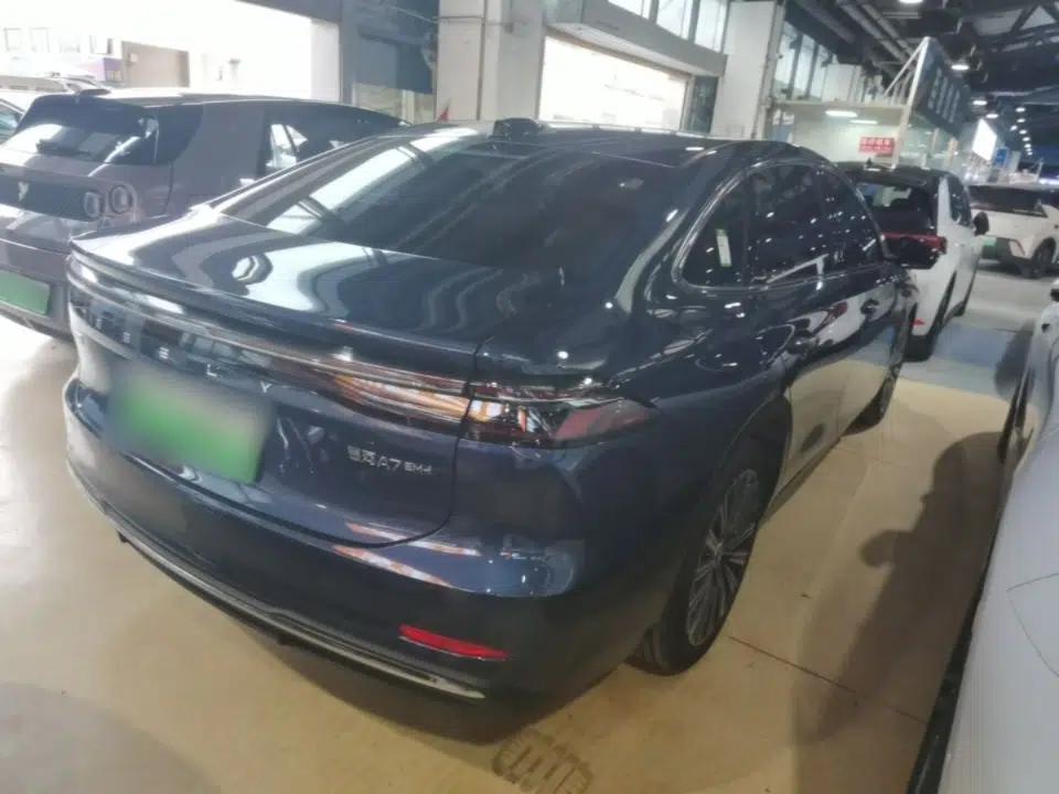 Geely Galaxy A7 2025 Model EM-i 150km Starship Edition — миниатюра 6