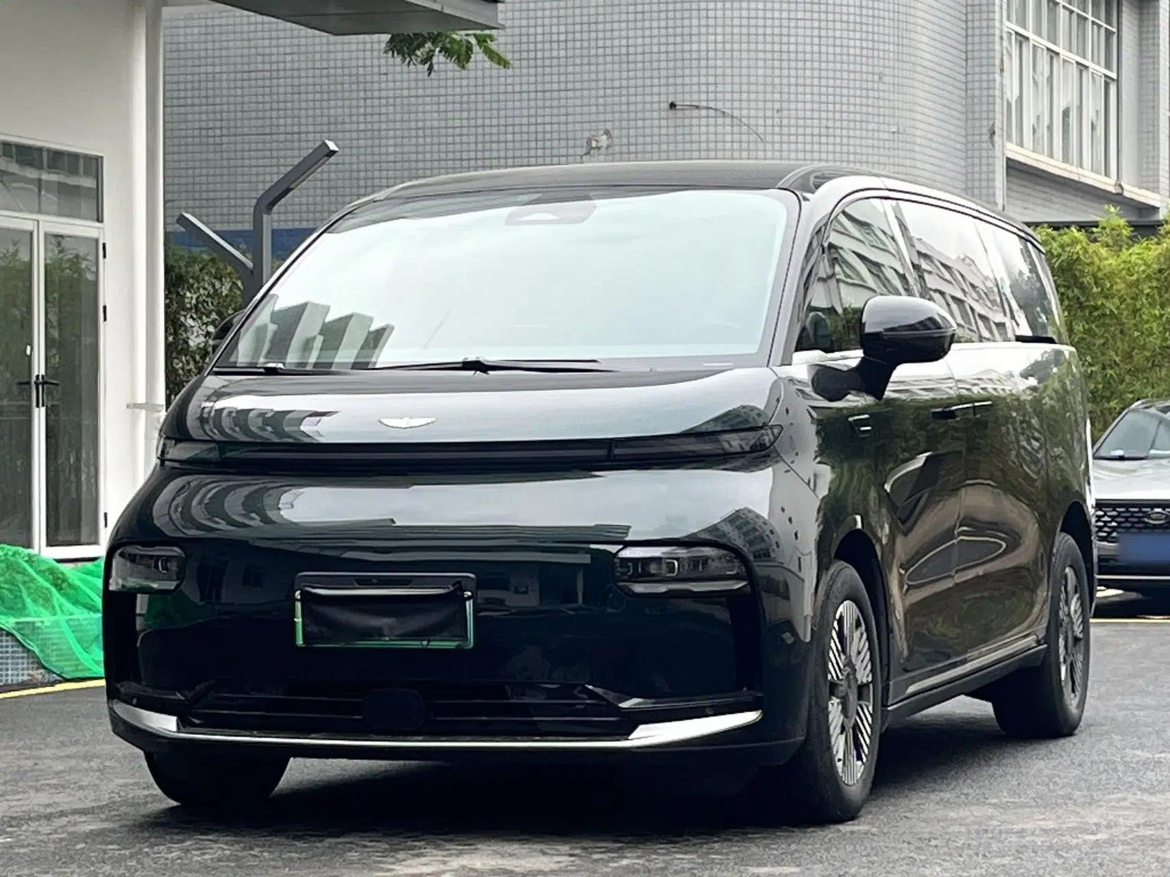 Geely Galaxy LEVC L380 2024 140-Degree 6-Seater All-Wheel-Drive Ultra — миниатюра 1