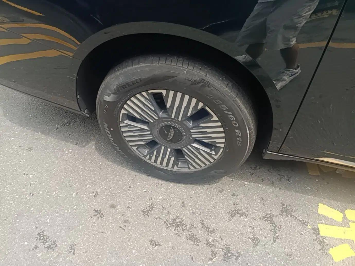Geely Galaxy LEVC L380 2024 140-Degree 6-Seater All-Wheel-Drive Ultra — миниатюра 11