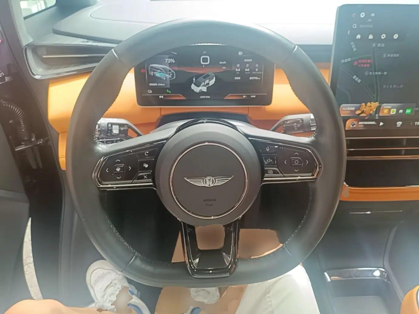 Geely Galaxy LEVC L380 2024 140-Degree 6-Seater All-Wheel-Drive Ultra — миниатюра 20