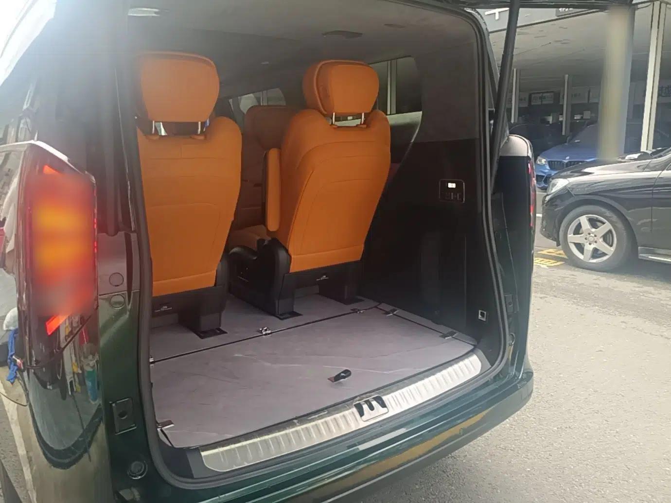 Geely Galaxy LEVC L380 2024 140-Degree 6-Seater All-Wheel-Drive Ultra — миниатюра 29