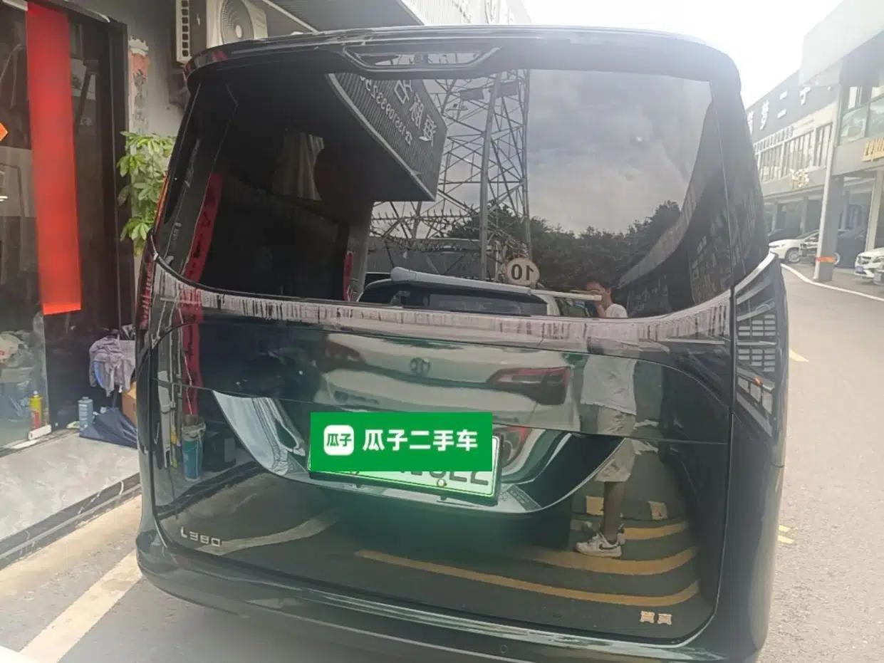 Geely Galaxy LEVC L380 2024 140-Degree 6-Seater All-Wheel-Drive Ultra — миниатюра 5