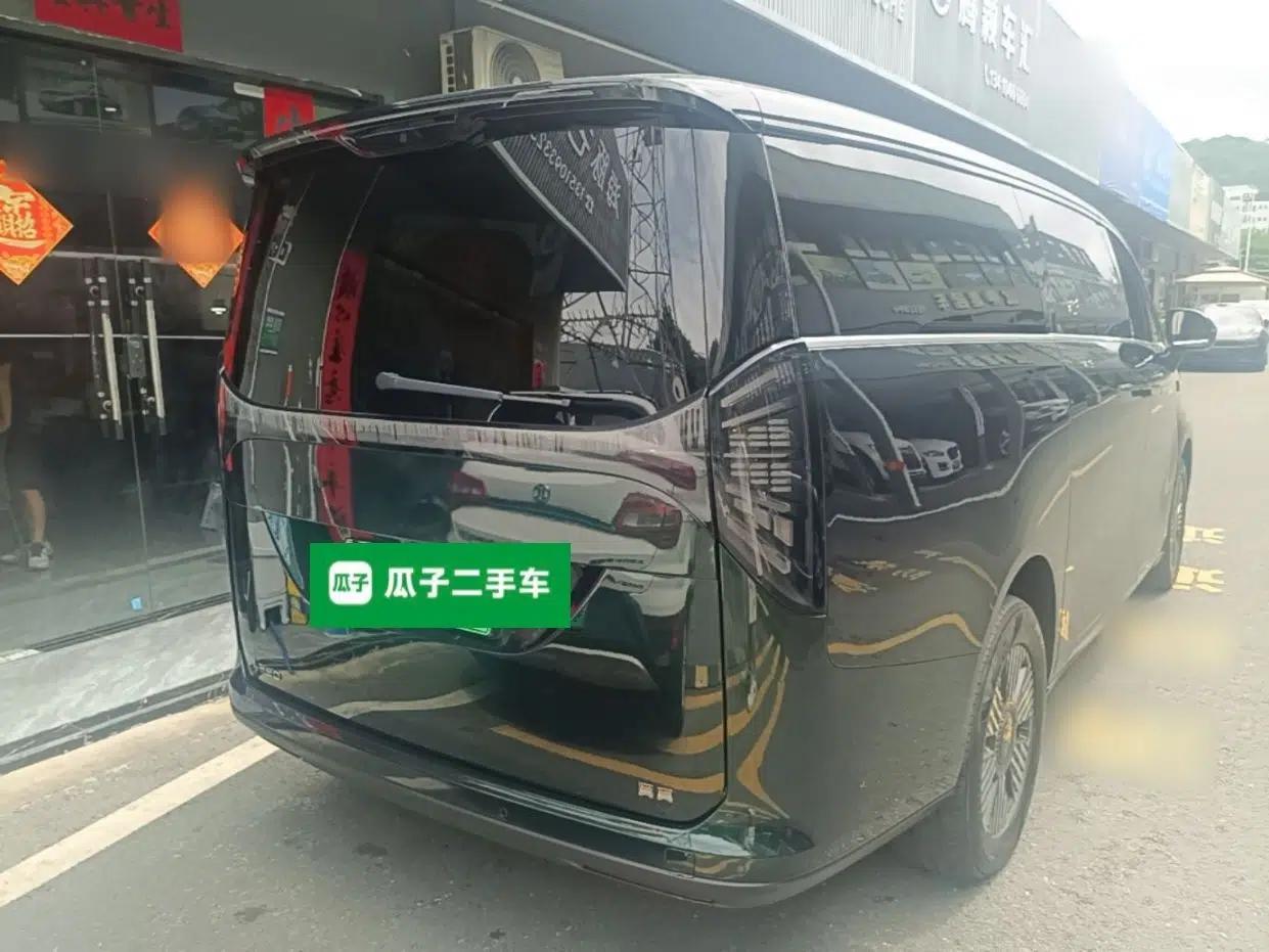 Geely Galaxy LEVC L380 2024 140-Degree 6-Seater All-Wheel-Drive Ultra — миниатюра 6