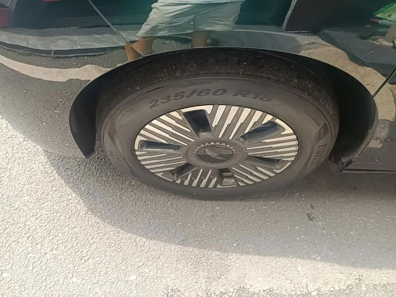 Geely Galaxy LEVC L380 2024 140-Degree 6-Seater All-Wheel-Drive Ultra — миниатюра 10