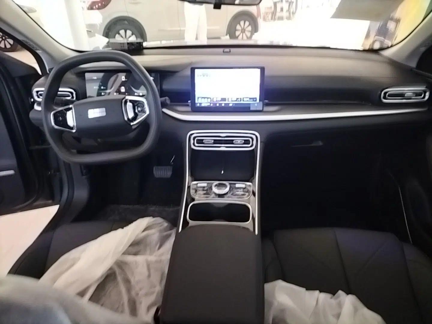 Geely Galaxy Stellar 6 2026 Model 125km Free-Style Edition — миниатюра 12