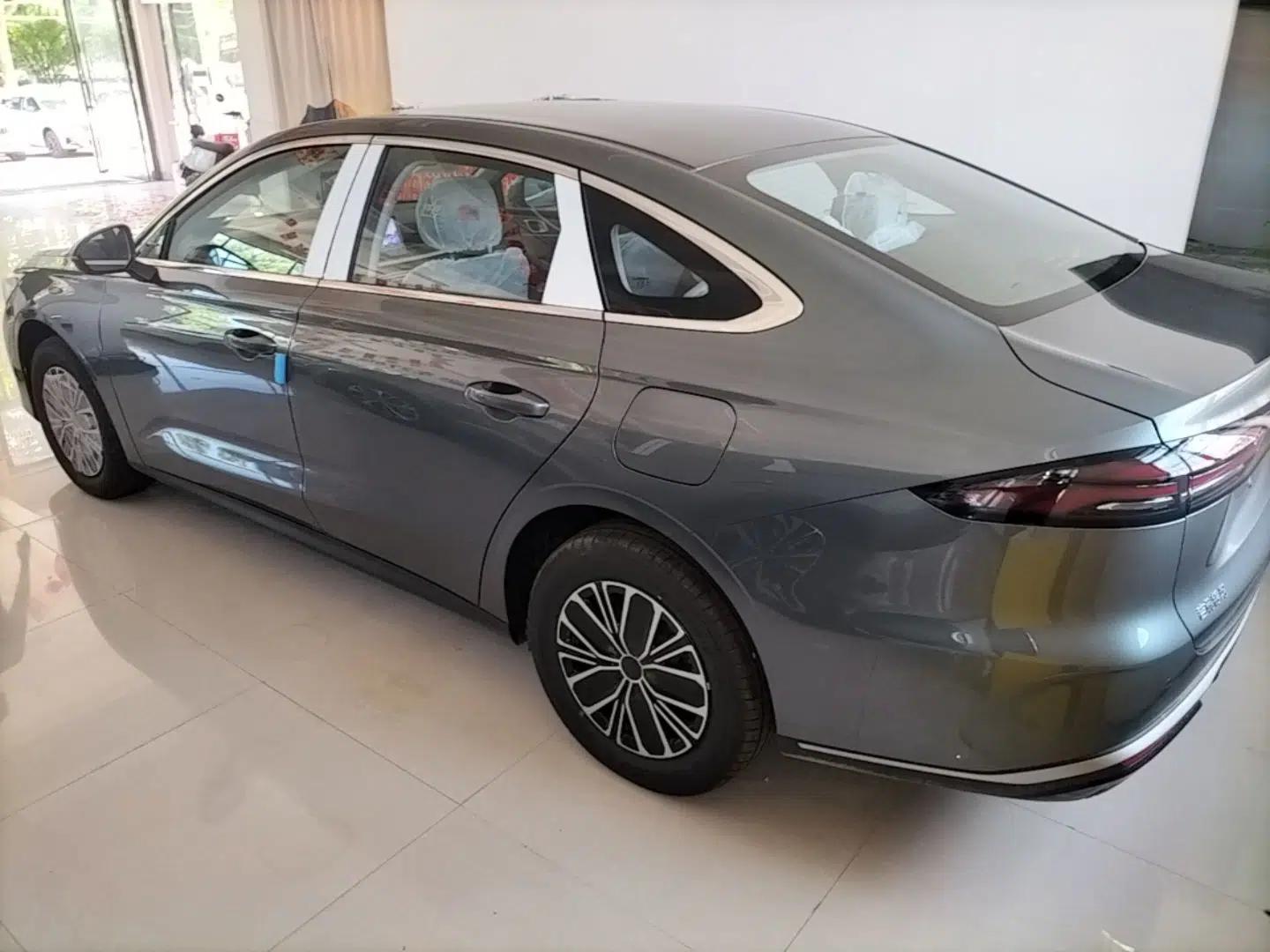 Geely Galaxy Stellar 6 2026 Model 125km Free-Style Edition — миниатюра 4