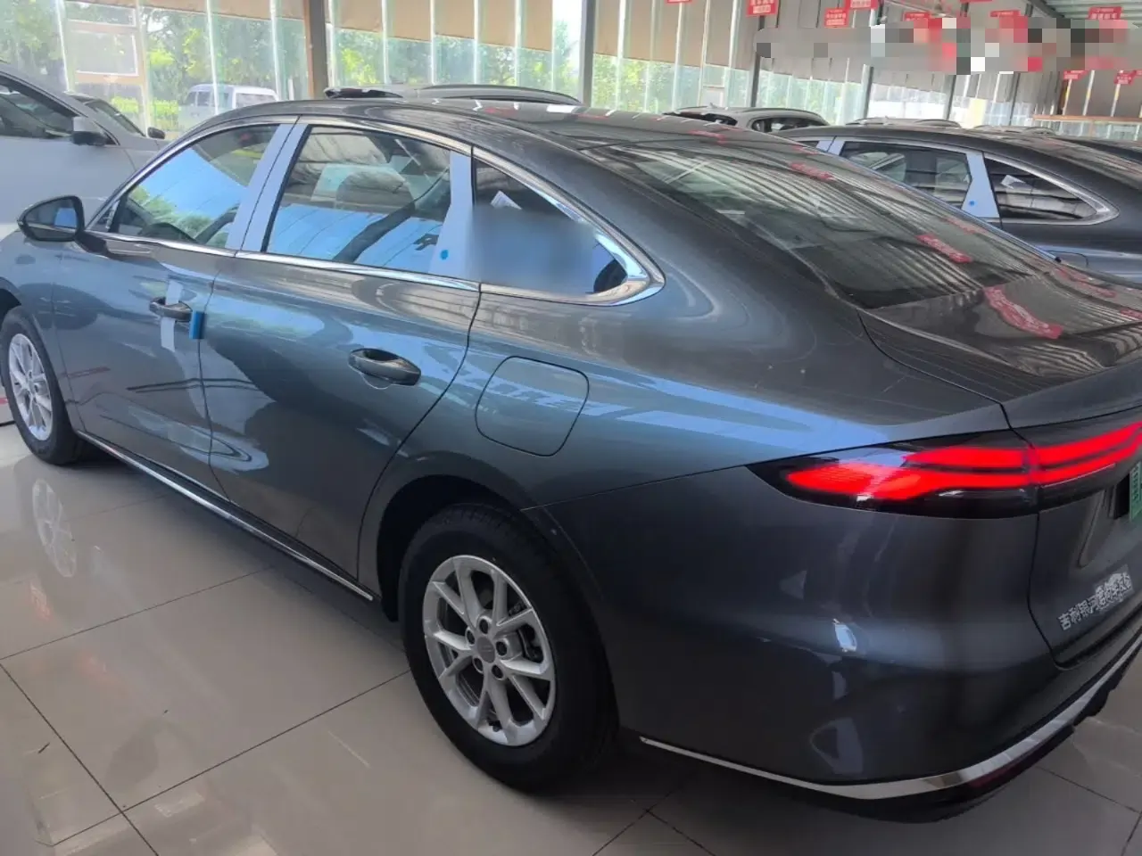 Geely Galaxy Stellar 6 2026 Model 125km Long-range Edition — миниатюра 4