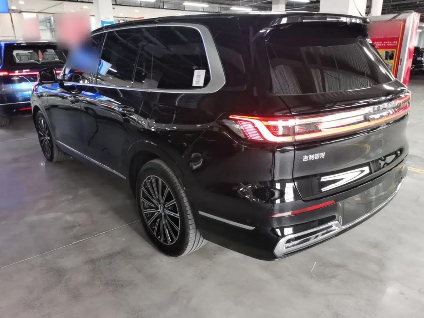 Geely Galaxy M9 2025 Model 210km Four-Wheel-Drive Leading Edition — миниатюра 13