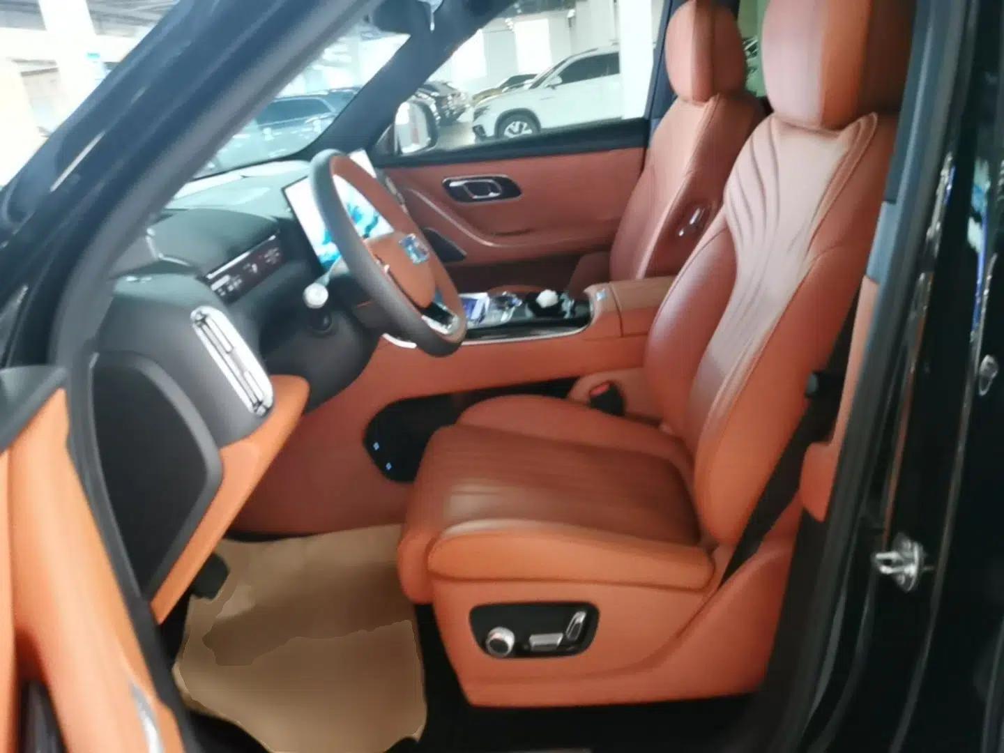 Geely Galaxy M9 2025 Model 210km Four-Wheel-Drive Leading Edition — миниатюра 22