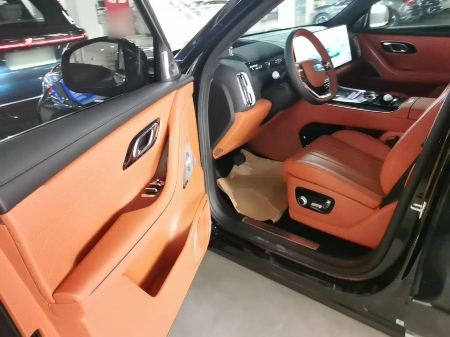 Geely Galaxy M9 2025 Model 210km Four-Wheel-Drive Leading Edition — миниатюра 23