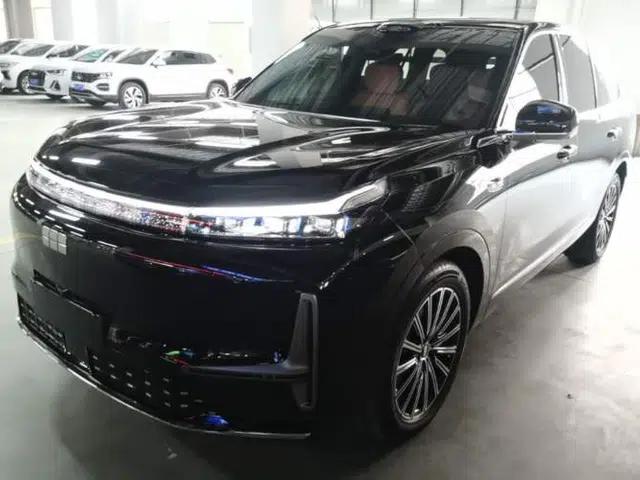 Geely Galaxy M9 2025 Model 210km Four-Wheel-Drive Leading Edition