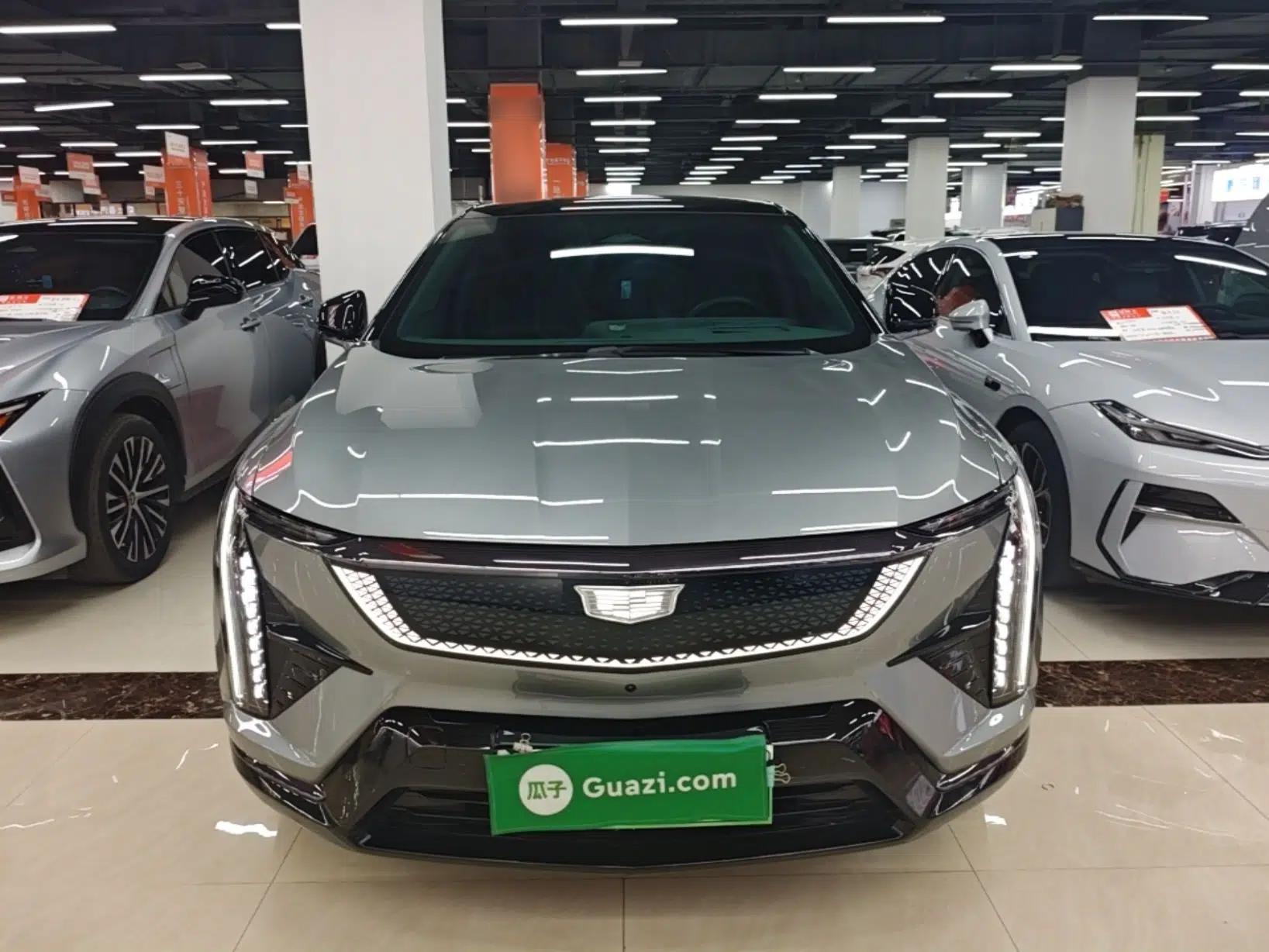 Cadillac OPTIQ 2024 Four-Wheel Drive Long-Range Version — миниатюра 2