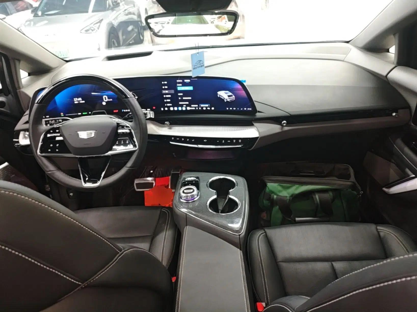 Cadillac OPTIQ 2024 Four-Wheel Drive Long-Range Version — миниатюра 12