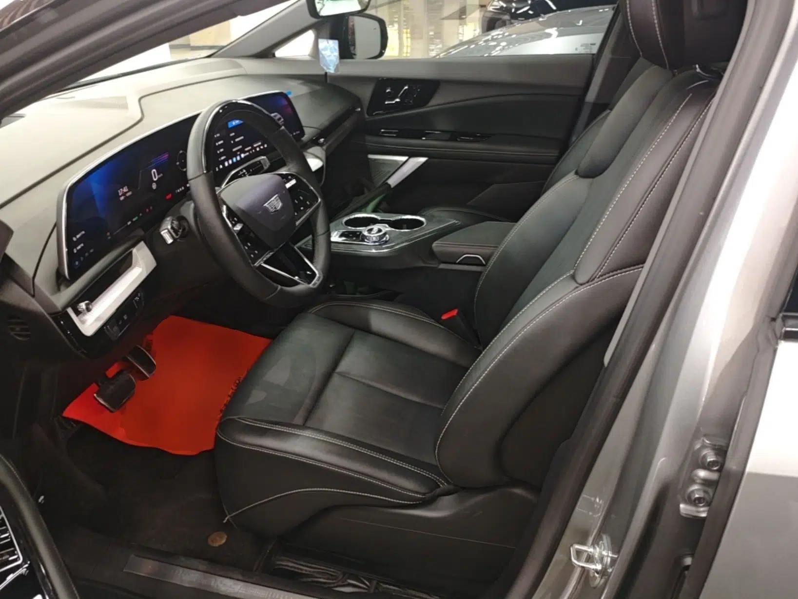 Cadillac OPTIQ 2024 Four-Wheel Drive Long-Range Version — миниатюра 17