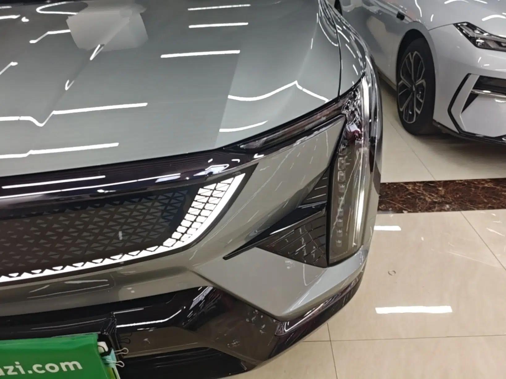 Cadillac OPTIQ 2024 Four-Wheel Drive Long-Range Version — миниатюра 8