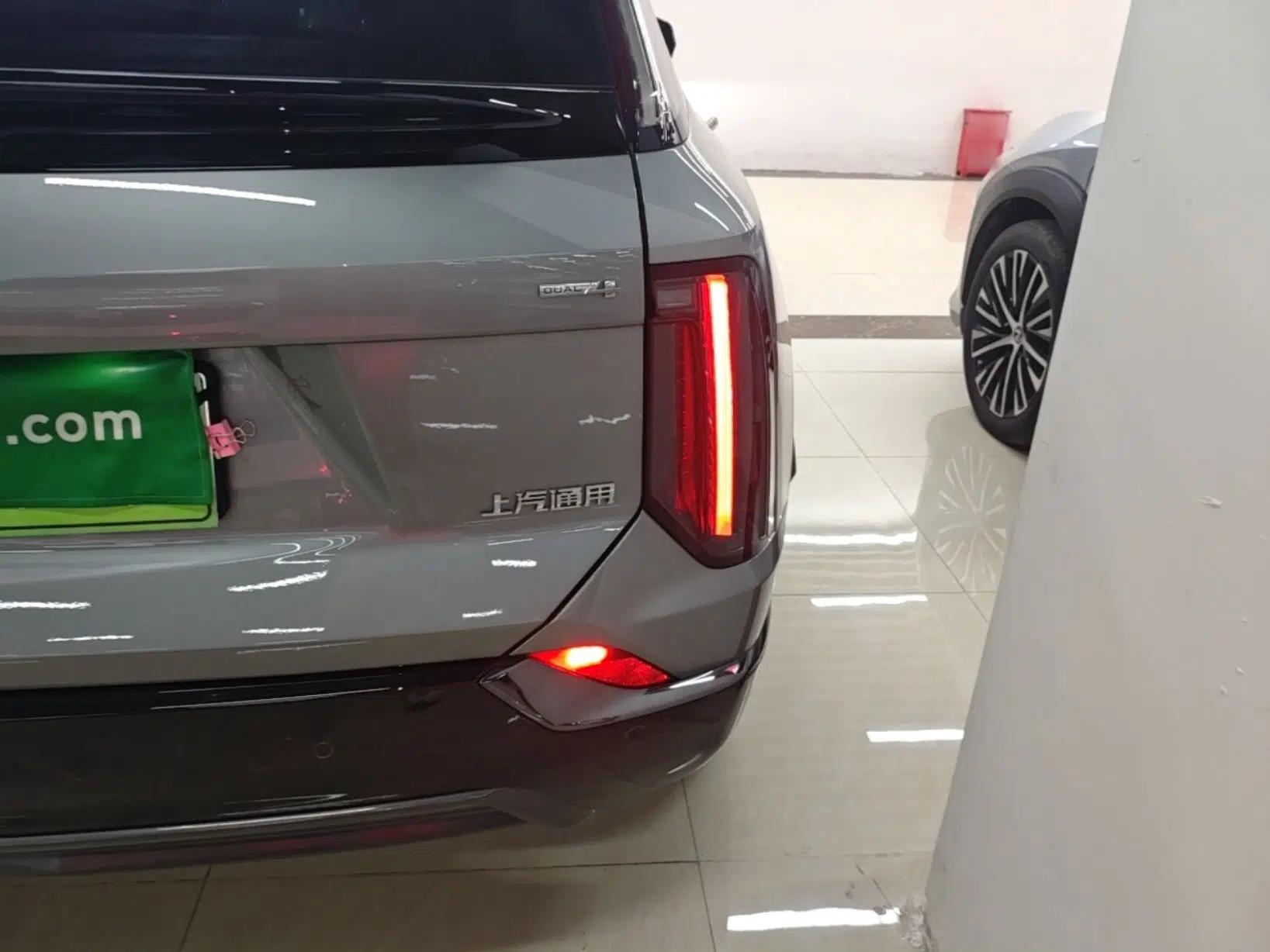 Cadillac OPTIQ 2024 Four-Wheel Drive Long-Range Version — миниатюра 9
