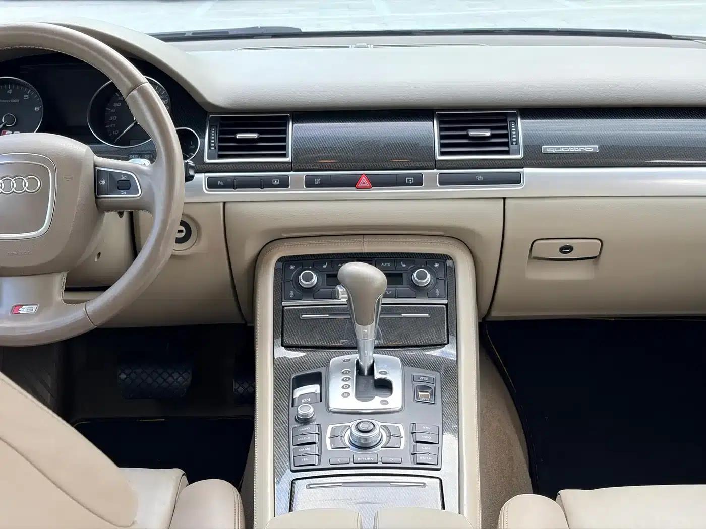 2008 Audi S8 5.2FSI quattro — миниатюра 12