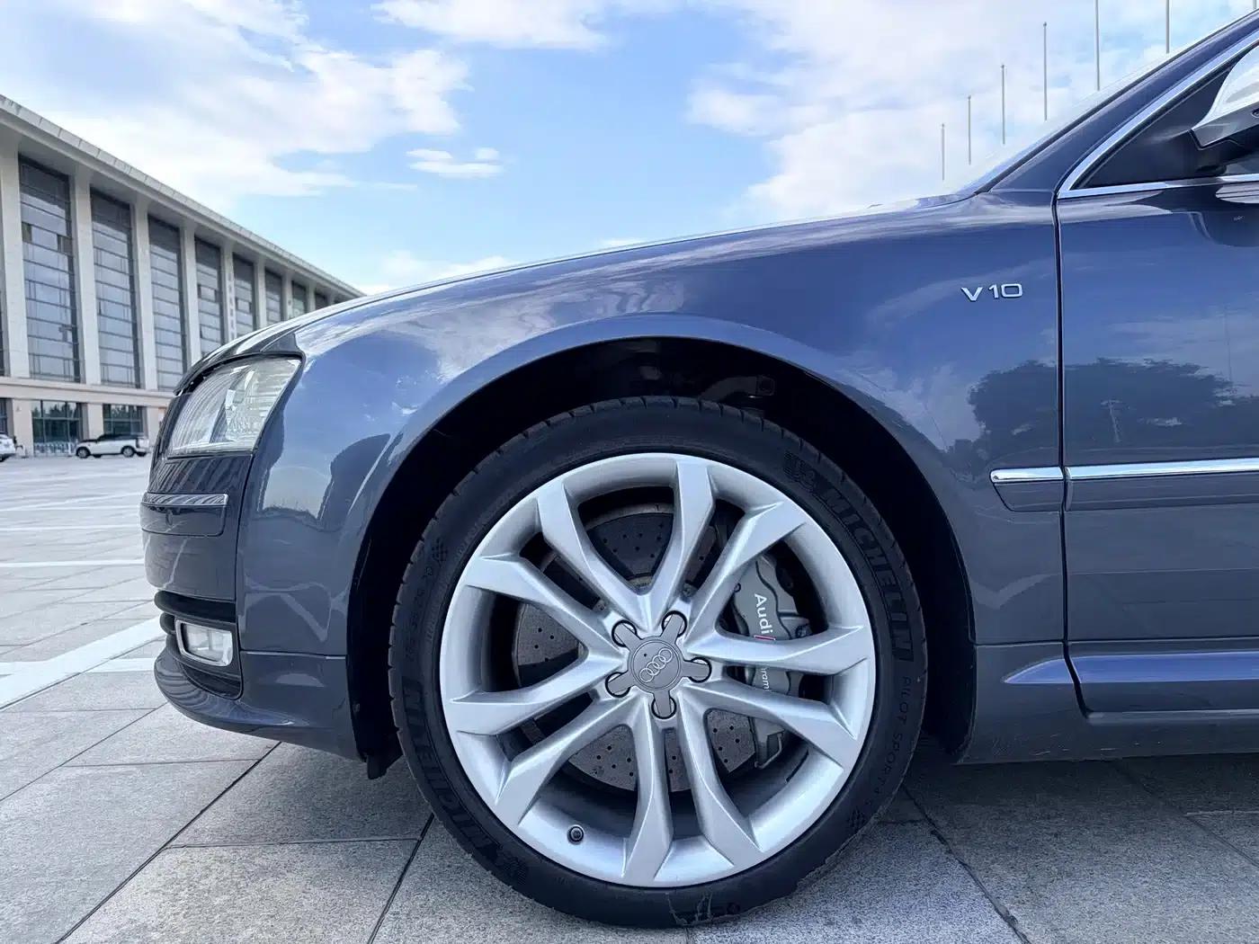 2008 Audi S8 5.2FSI quattro — миниатюра 3